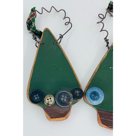 Wood Christmas Tree Decor Lot of 3 Buttons Wire Fabric Bows Handmade Winter - Picture 5 of 8